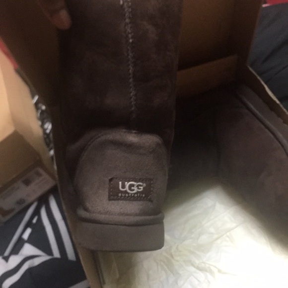 Uggs CHOCOLATE! - Picture 3 of 4